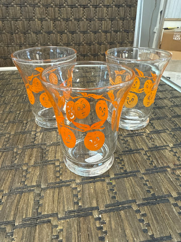 A-3360 1970s  Anchor Hocking Juice Glasses 3 Quantity Orange Juice Glasses Small 3 1/8" Tall