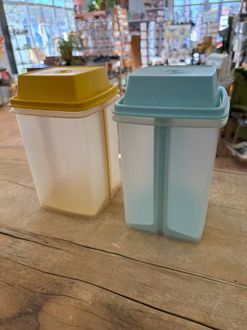 A-4252 Vintage Tupperware Pickle Storage Jars