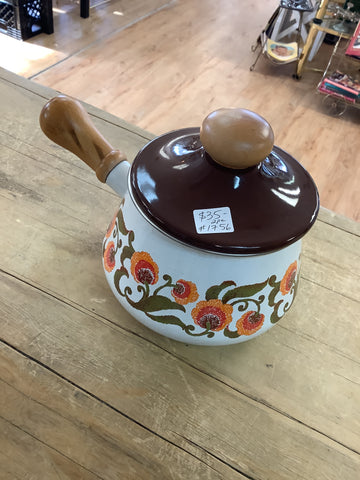 A 1756 Vintage Enamel Ware Fondu Pot and Lid ( No Stand