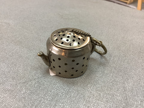 A-4076 Tea Ball in a Teapot Shape