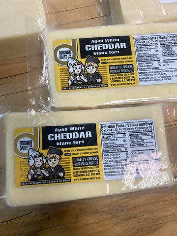 DDD-39 Aged Cheddar Cheese/White